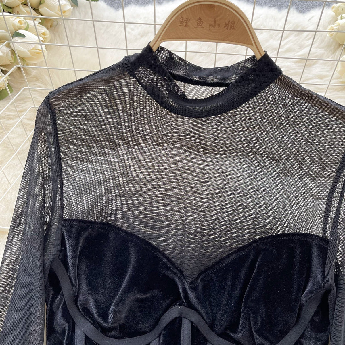 Şeffaf Siyah File Patchwork Üst