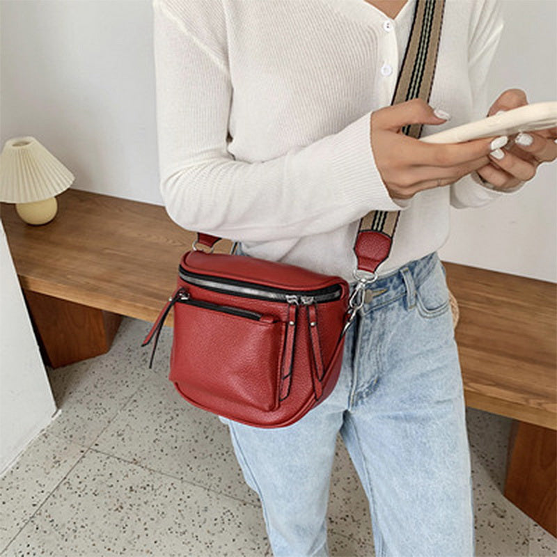 Pratik Omuz Çantası - Yolda Kullanım için Pratik Crossbody Çanta