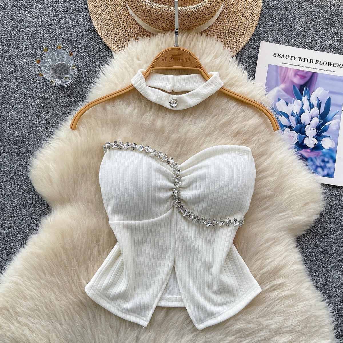 Boncuklu Yastıklı Üst ve Choker