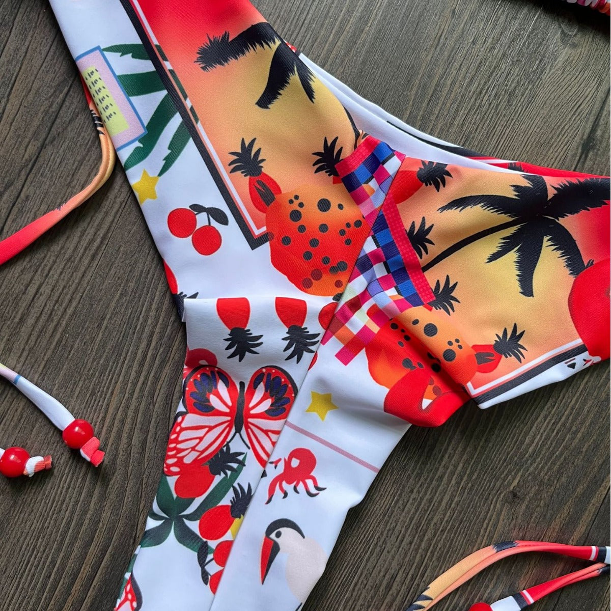 Baskılı Üçgen Bağlama İpli Üç Noktalı Bikini