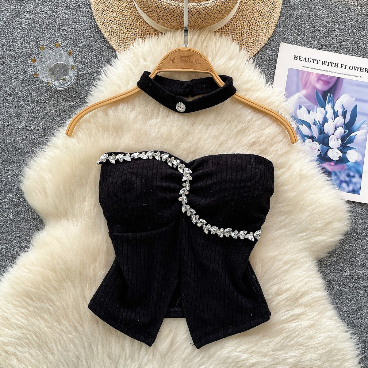 Boncuklu Yastıklı Üst ve Choker