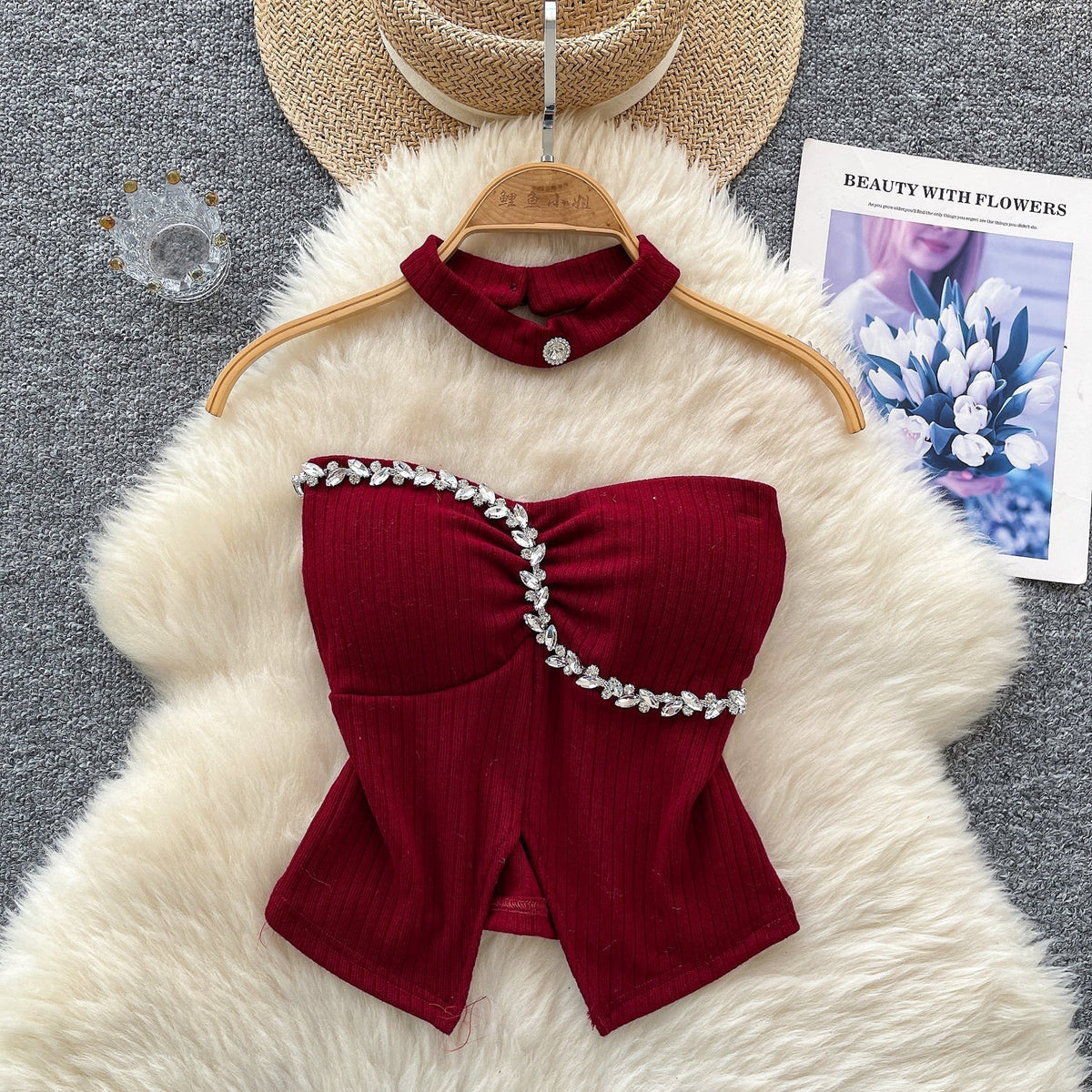 Boncuklu Yastıklı Üst ve Choker