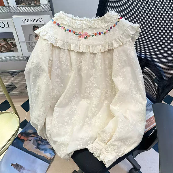 Vintage Bebek Yaka Nakışlı Gömlek