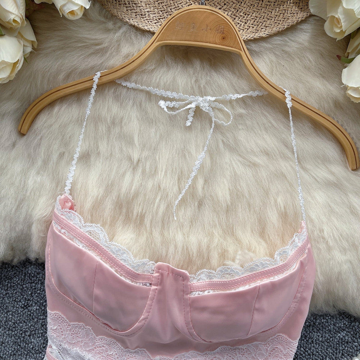 Sweetie Dantel Patchwork Halter Atlet