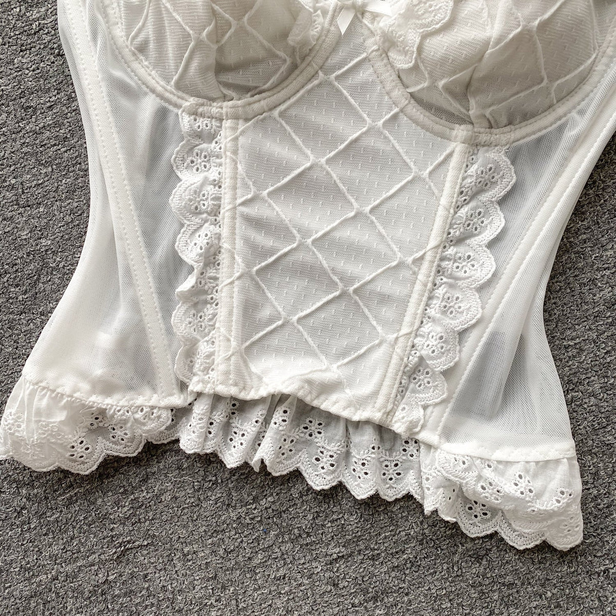 Saray Danteli Patchwork Balık Kemiği Askılı Bluz