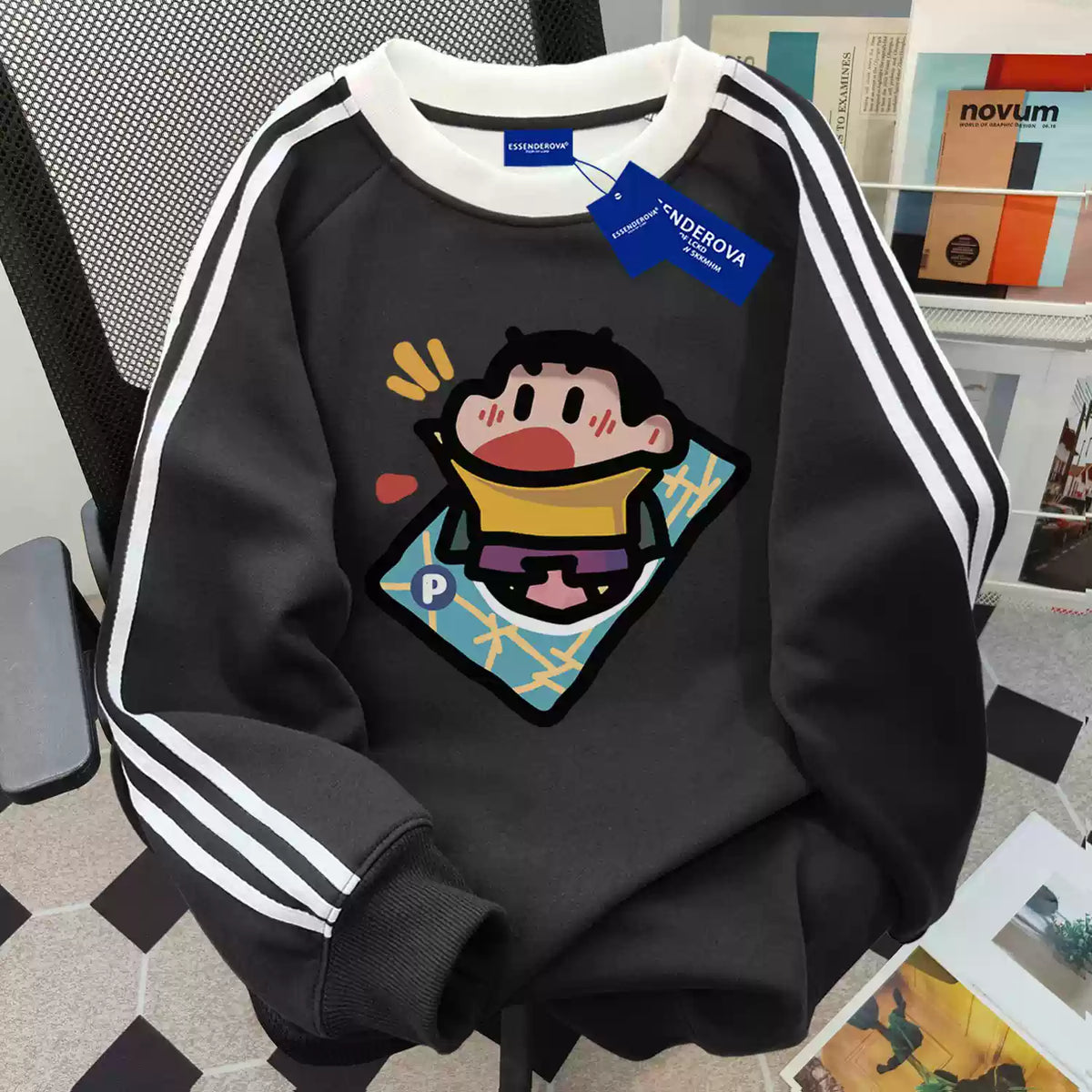 Crayon Shin-chan Baskılı Yuvarlak Yaka Sweatshirt