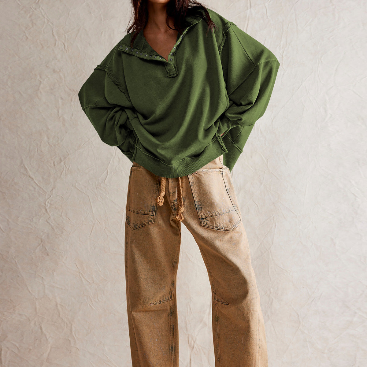 Oversize Yaka Kesik Sweatshirt