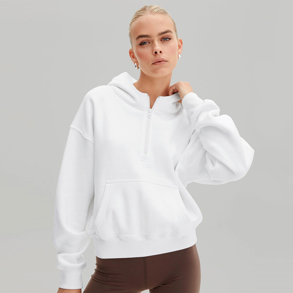 Moda Yarım Fermuarlı Kapüşonlu Sweatshirt
