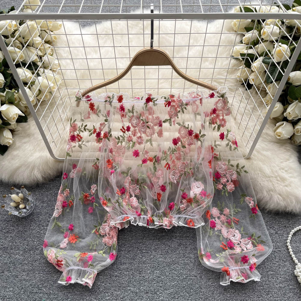 Off-shoulder Çiçek Nakışlı Dantel Bluz