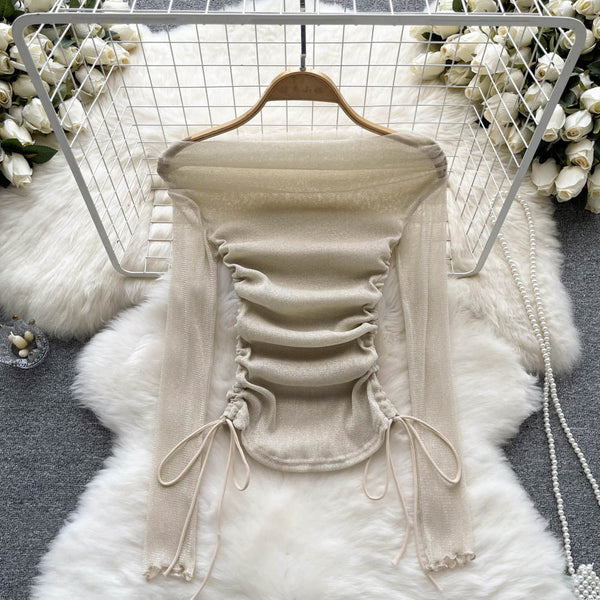 Niş Çekmeli Off-shoulder Üst