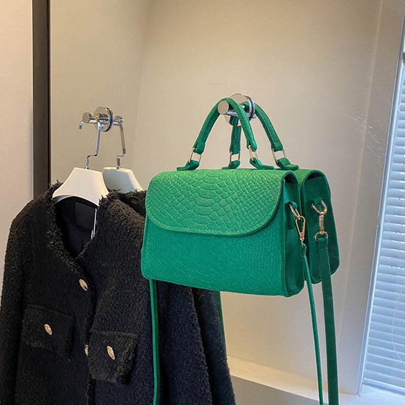 Bellachicha Kadın Keçe Omuz Çantası | Lüks Tasarım Retro El Çantaları | Krokodil Desenli Crossbody Çanta