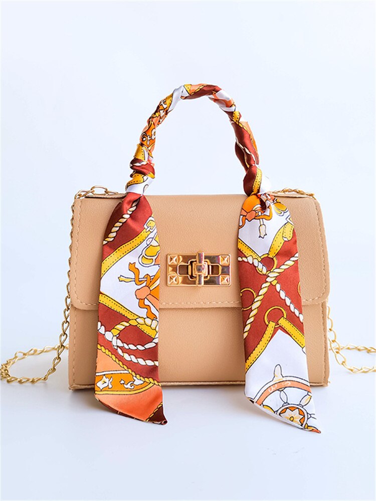 Bellachicha Deri Tasarım Çantası | Bandana Detaylı Şık Deri Omuz Çantası