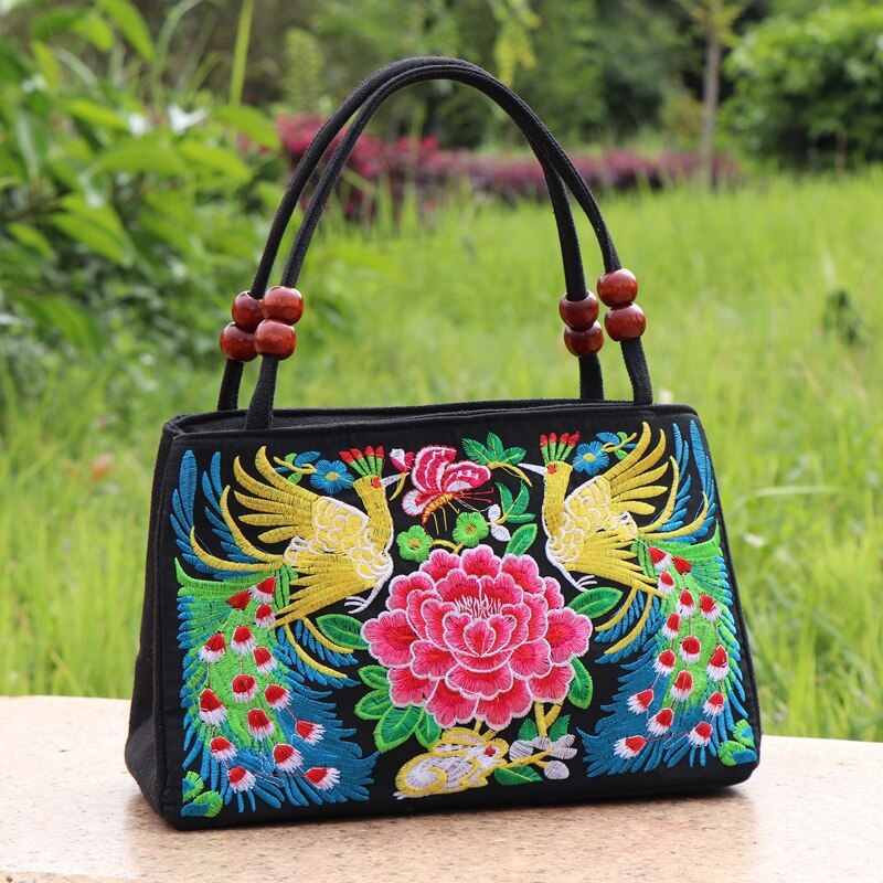 Bellachicha Antika Sanatı: Nakışlı Kadın Çantası, Retro Stil El Çantası