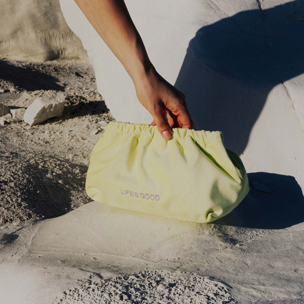 Her Gün - Kadife Clutch Çanta